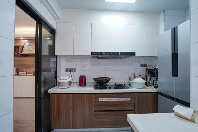 104㎡大三居，極簡風(fēng)與實(shí)用主義結(jié)合，締造年輕人的舒適生活